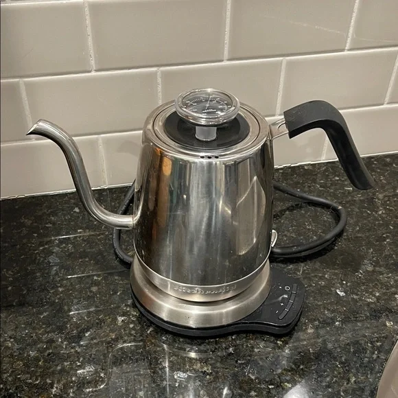 KitchenAid Precision GooseBeck Stainless Steel Electric Kettle - Picture 1 of 2